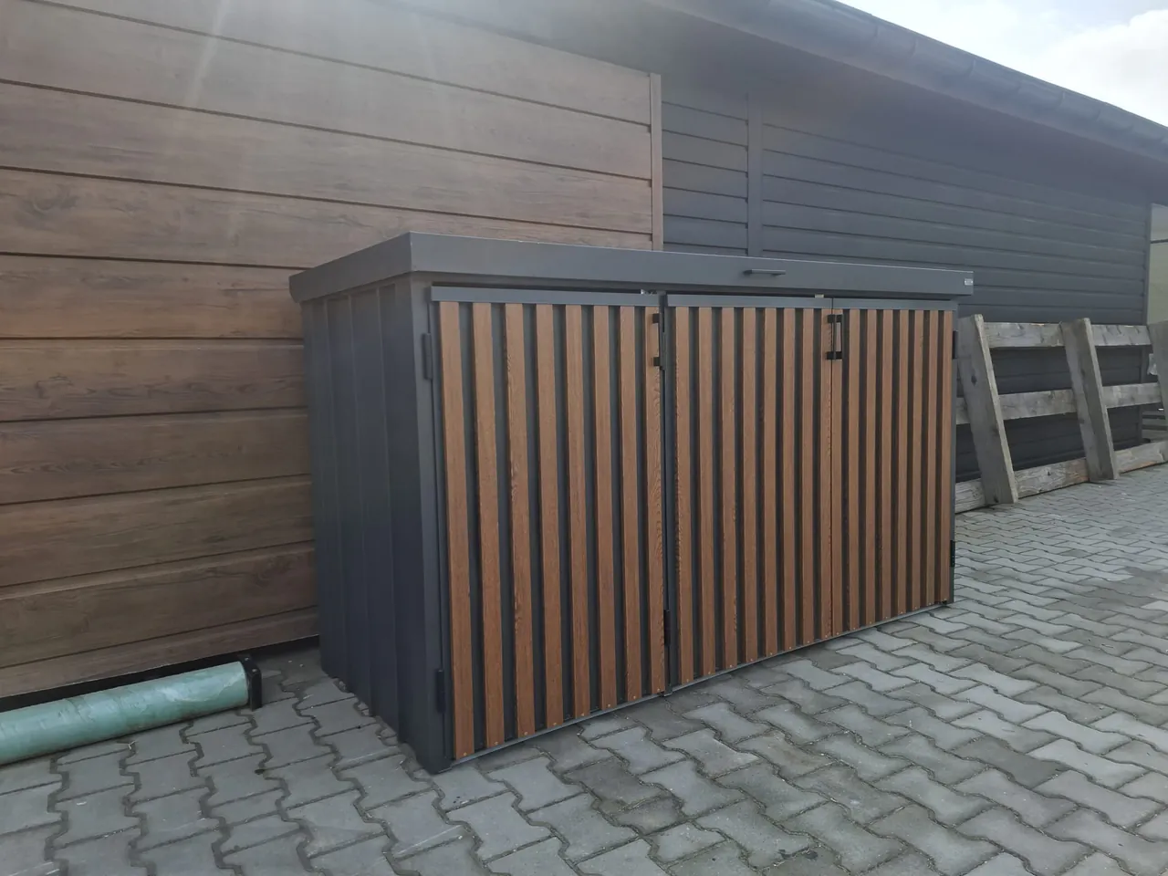 Mülltonnenbox